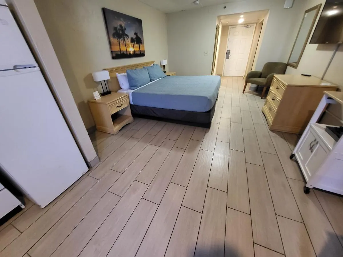 Beachside Hotel - Daytona Beach - No Pool
